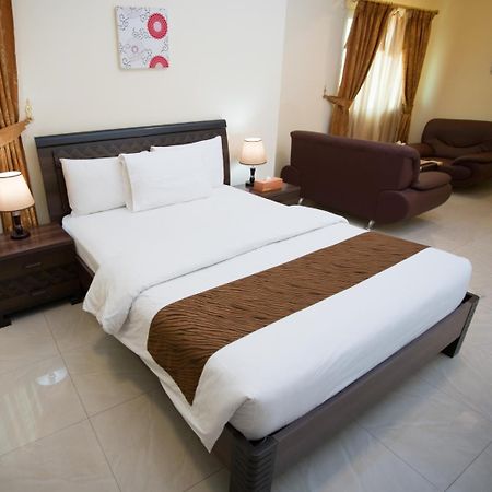 Tiger Home Hotel Apartments มัสกัต ภายนอก รูปภาพ