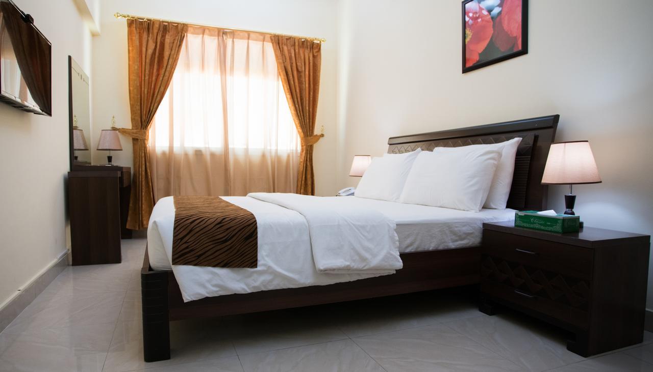 Tiger Home Hotel Apartments มัสกัต ภายนอก รูปภาพ