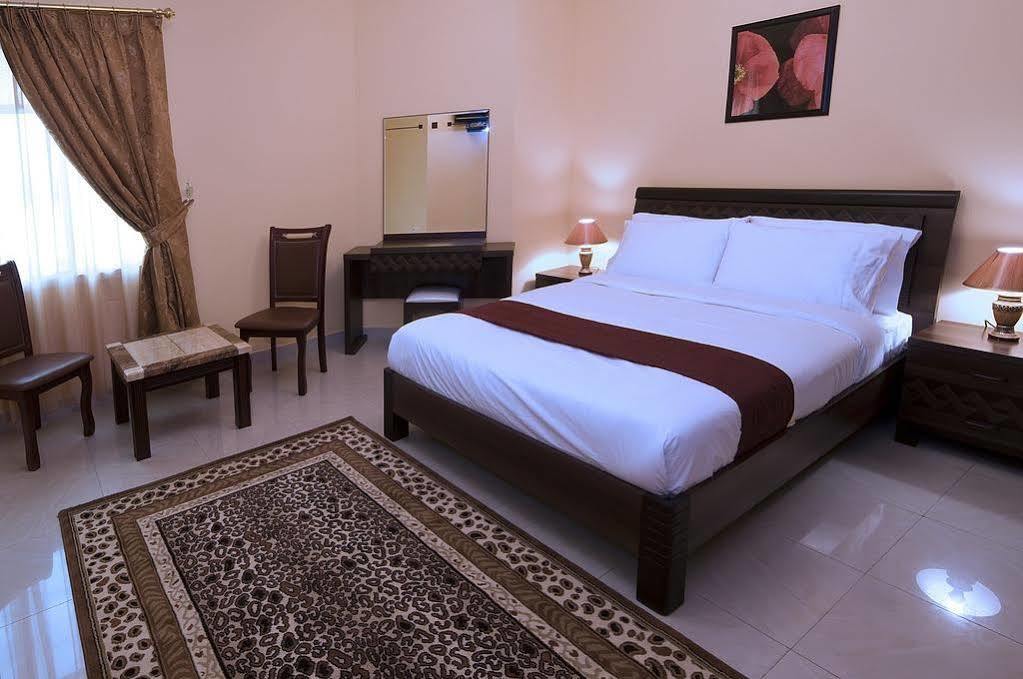Tiger Home Hotel Apartments มัสกัต ภายนอก รูปภาพ