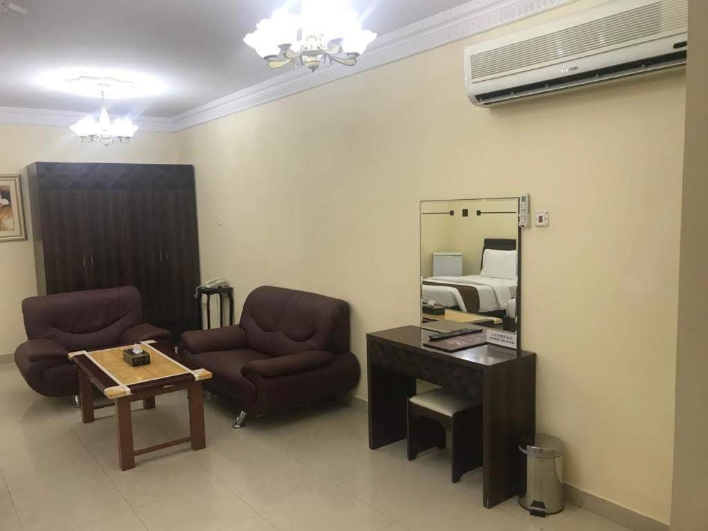 Tiger Home Hotel Apartments มัสกัต ภายนอก รูปภาพ